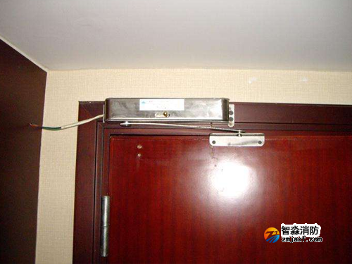 電動閉門器、電磁釋放器維保檢查